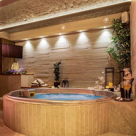 Venus Apartment With Jacuzzi And Sauna - City Center Belgrád Kültér fotó